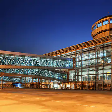 Adnan Menderes Havalimanı (ADB)